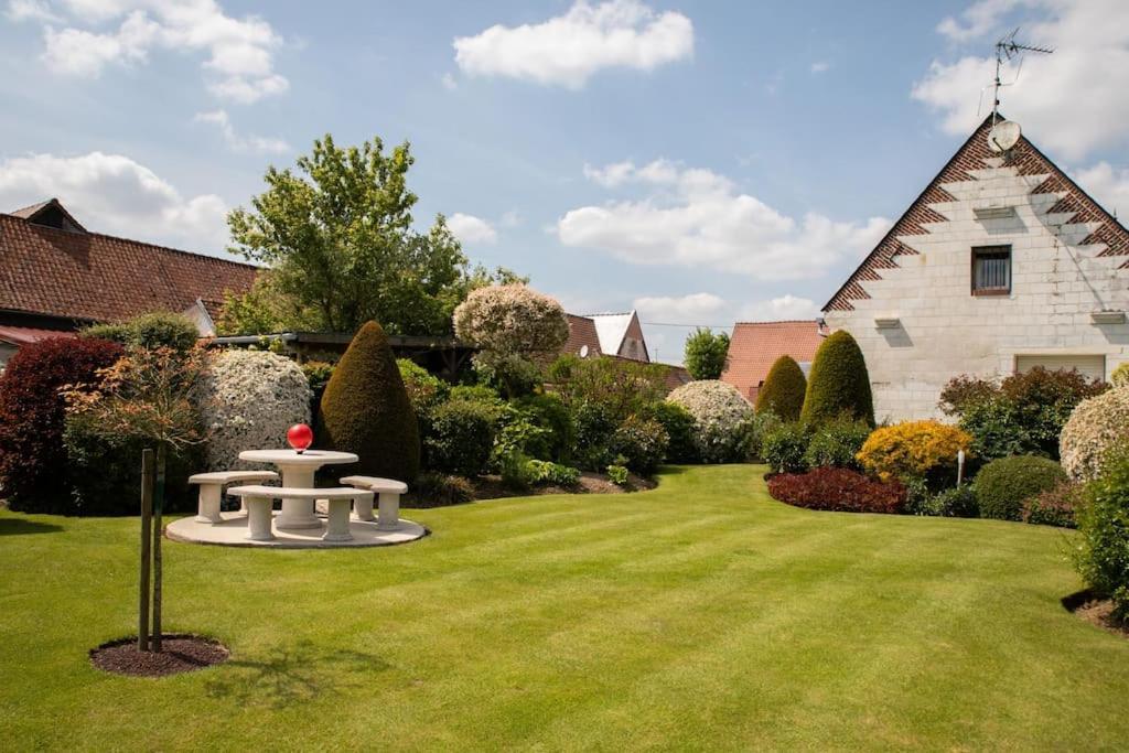 Domaine Des Demoiselles - Gite Et Spa Hauteville  エクステリア 写真